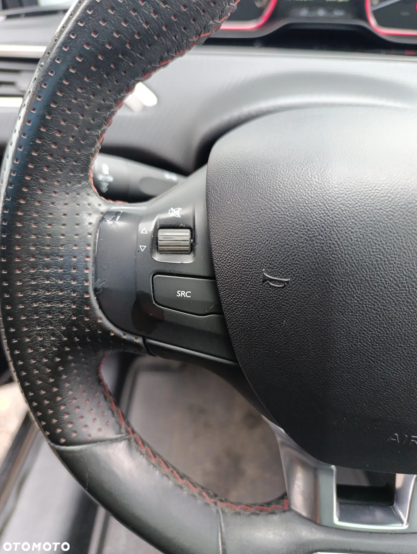 Peugeot 2008 PureTech 110 Stop&Start EAT6 GT-Line Edition - 19