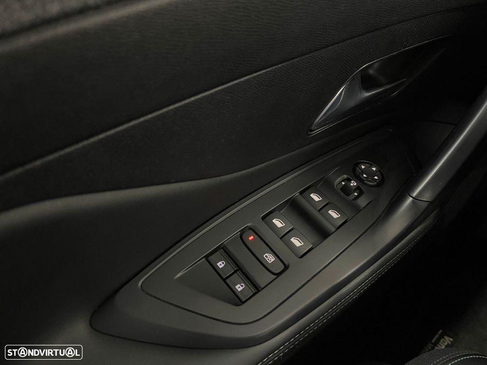 Peugeot 308 SW BlueHDi 130 EAT8 Allure - 38