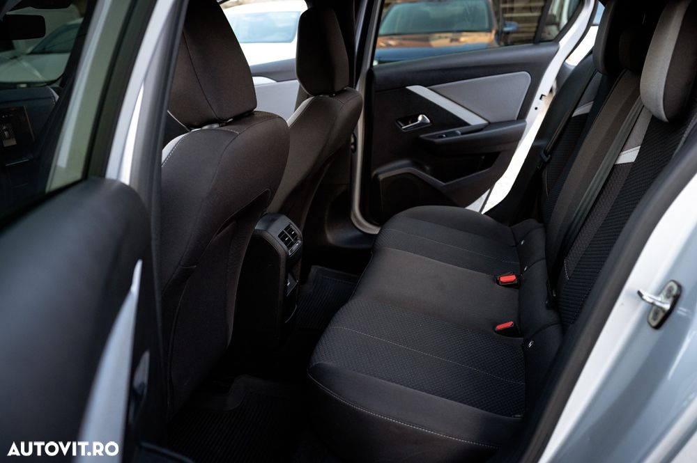 Opel Astra 1.2L Turbo Start/Stop AT8 Edition - 17