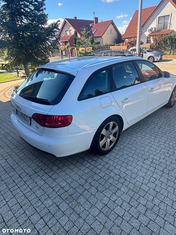 Audi A4 Avant - 5