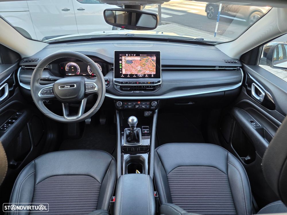 Jeep Compass 1.3 T Limited - 24