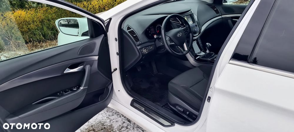 Hyundai i40 1.7 CRDi BlueDrive Premium - 24