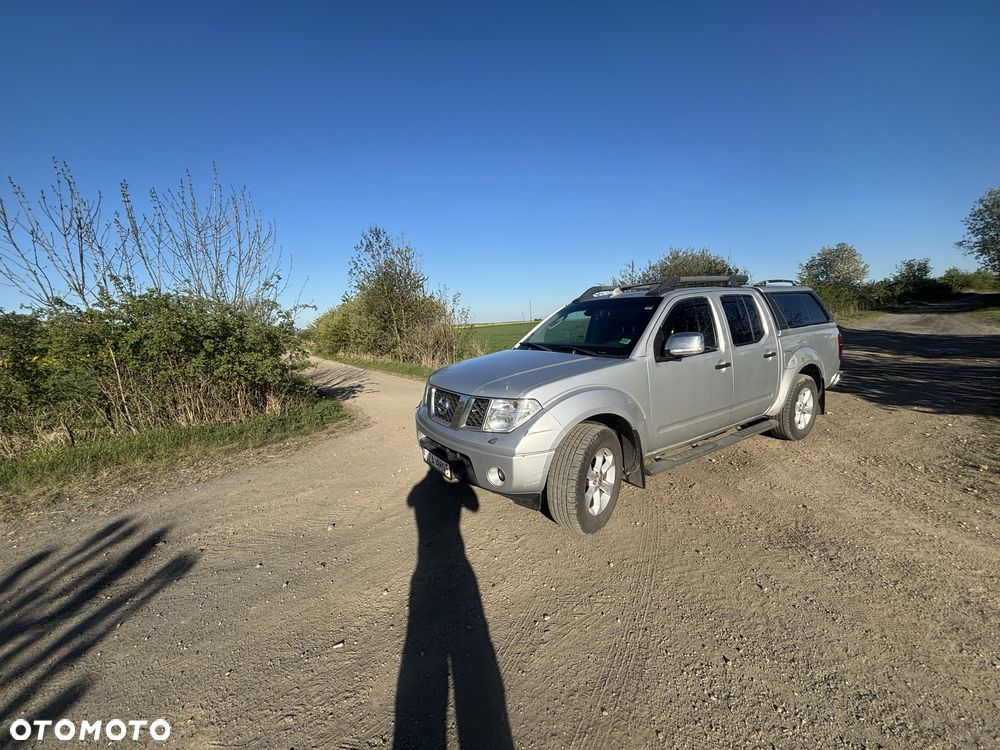 Nissan Pickup - 3