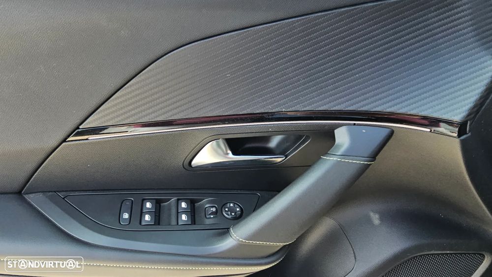 Peugeot 2008 1.2 PureTech GT Line EAT6 - 47