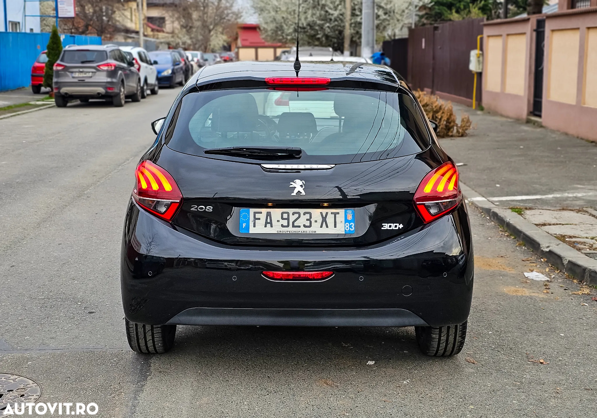 Peugeot 208 1.2 L PureTech Style - 5