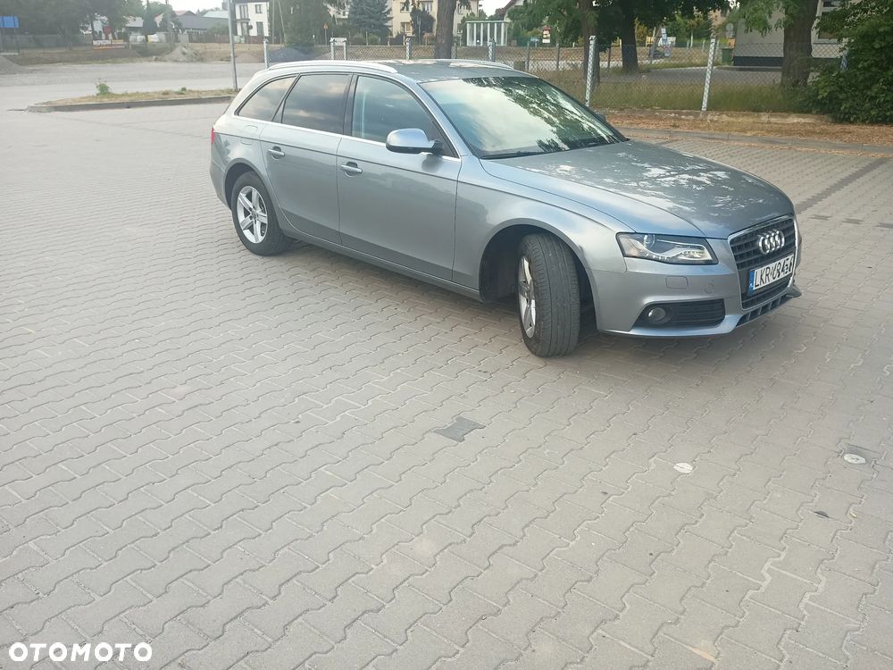 Audi A4 Avant - 4