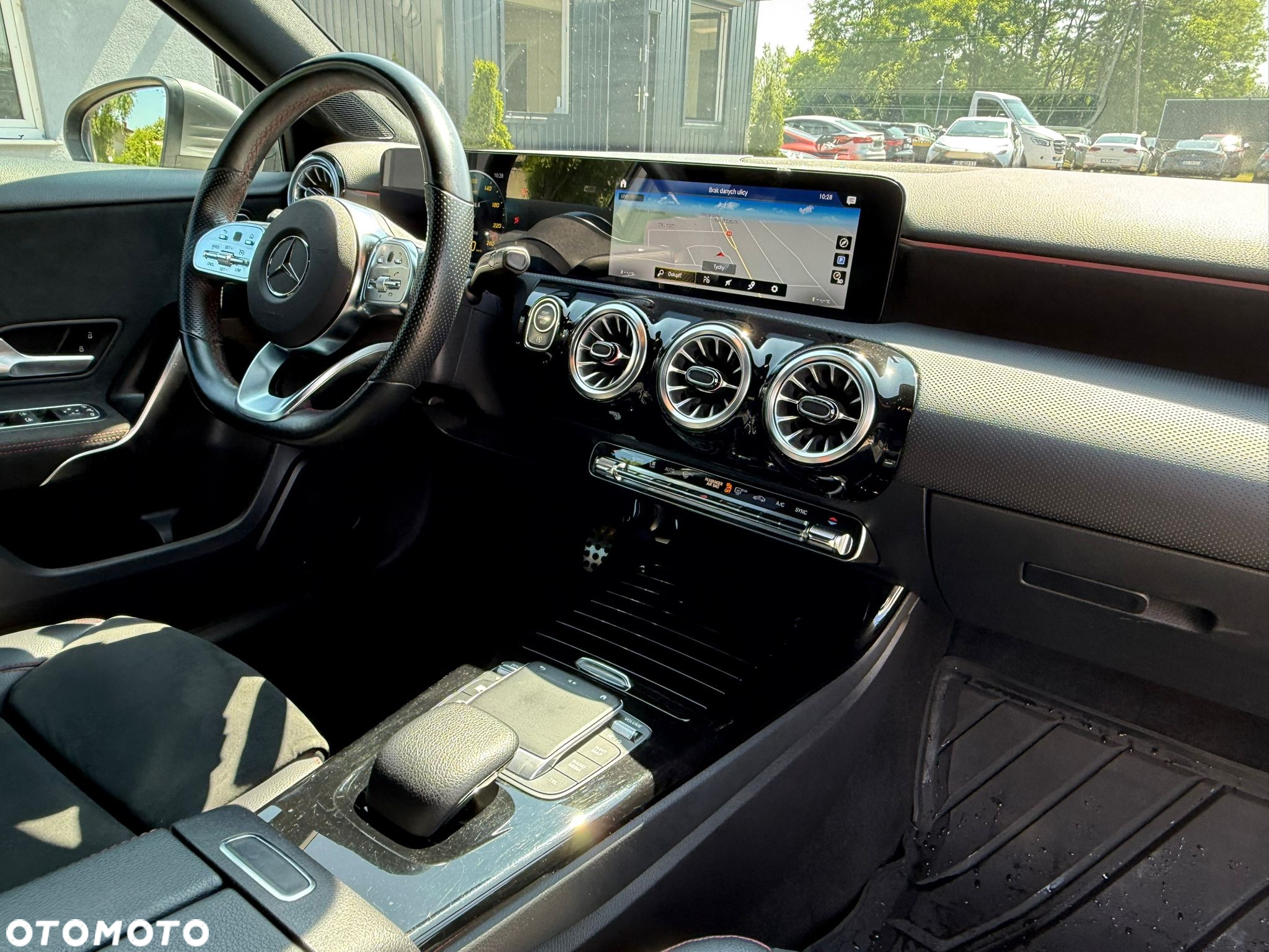 Mercedes-Benz Klasa A 200 AMG Line 7G-DCT - 15