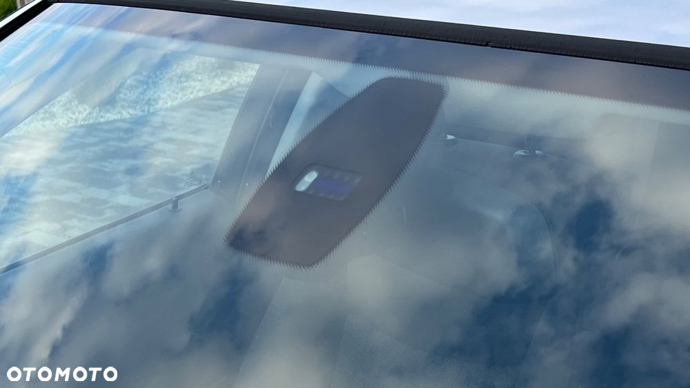 BMW Seria 3 320i - 12