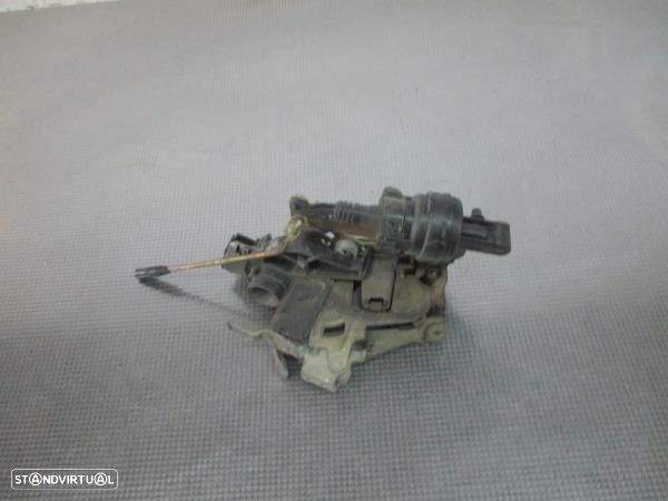 Fecho Porta Frente Dto Mercedes-Benz C-Class (W202) - 4