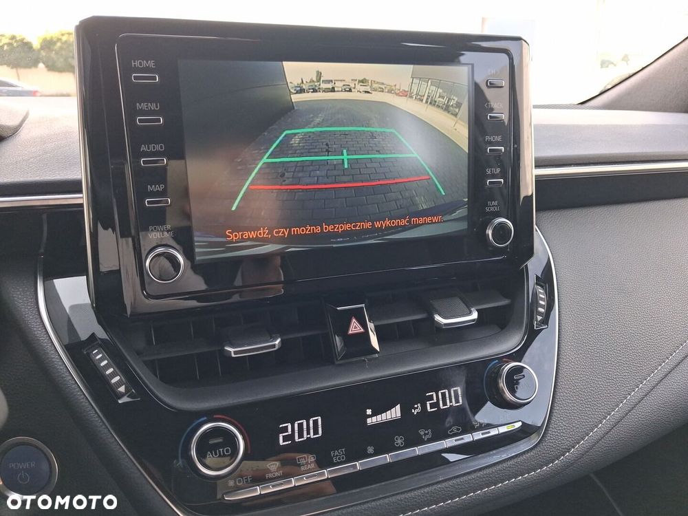 Toyota Corolla 1.8 Hybrid Comfort - 24