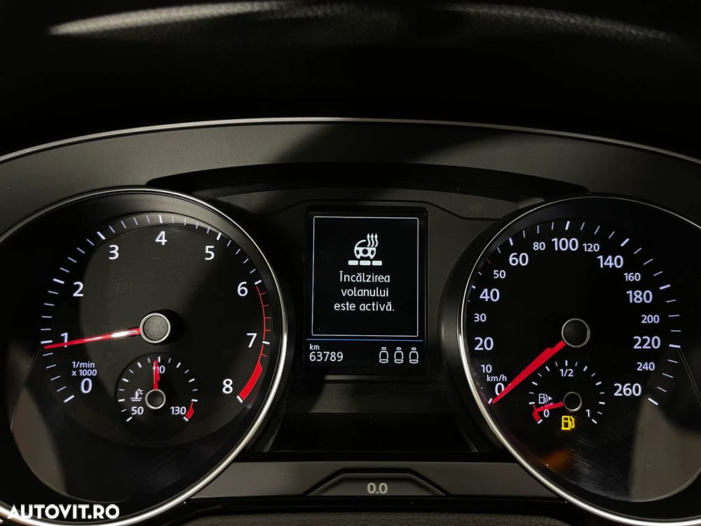 Volkswagen Passat 1.5 TSI ACT DSG Advance - 25