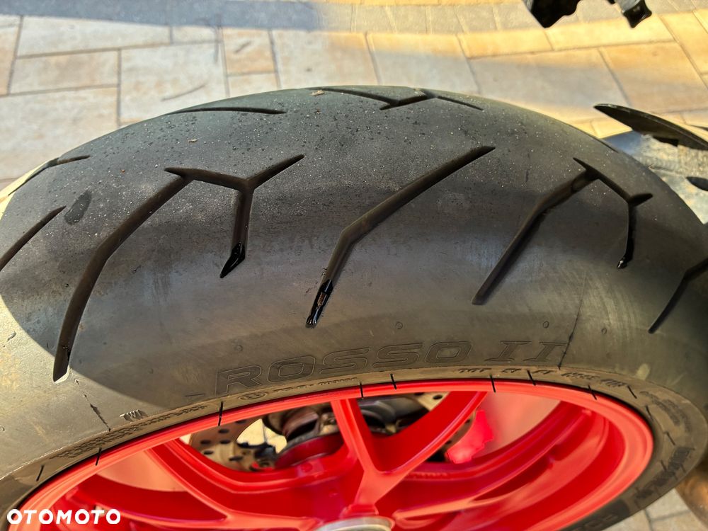 Ducati 848 - 7