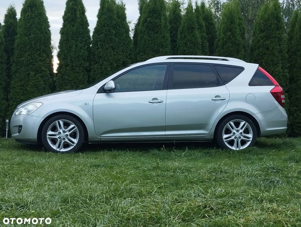Kia Ceed 2.0 CRDi TX - 1