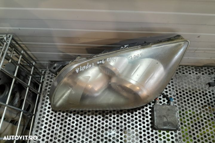 Far stanga 9022680008 Toyota Avensis 2 T25 [facelift] [2006 - 2009] S - 2