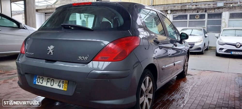 Peugeot 308 1.4 16V Premium - 10