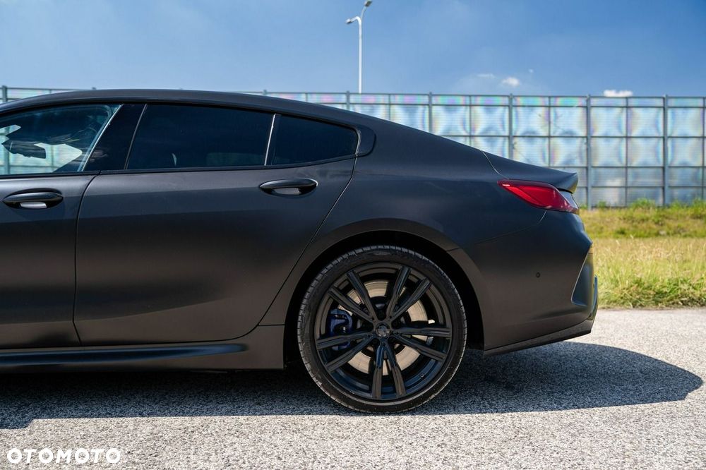 BMW Seria 8 M850i xDrive - 13