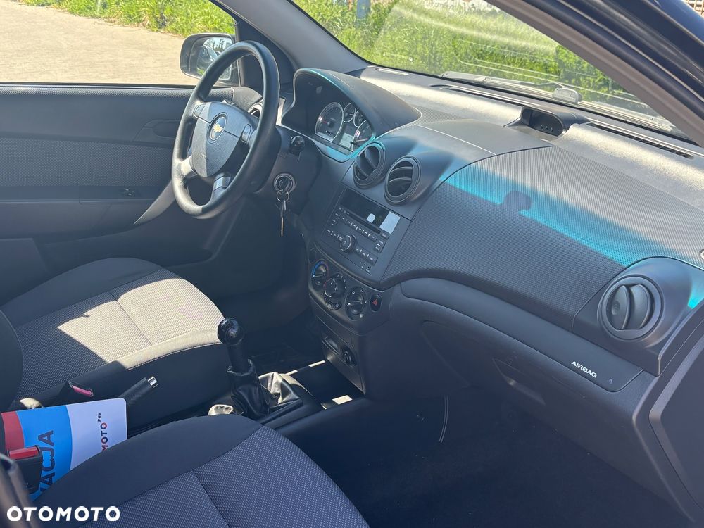 Chevrolet Aveo 1.2 16V LS - 29
