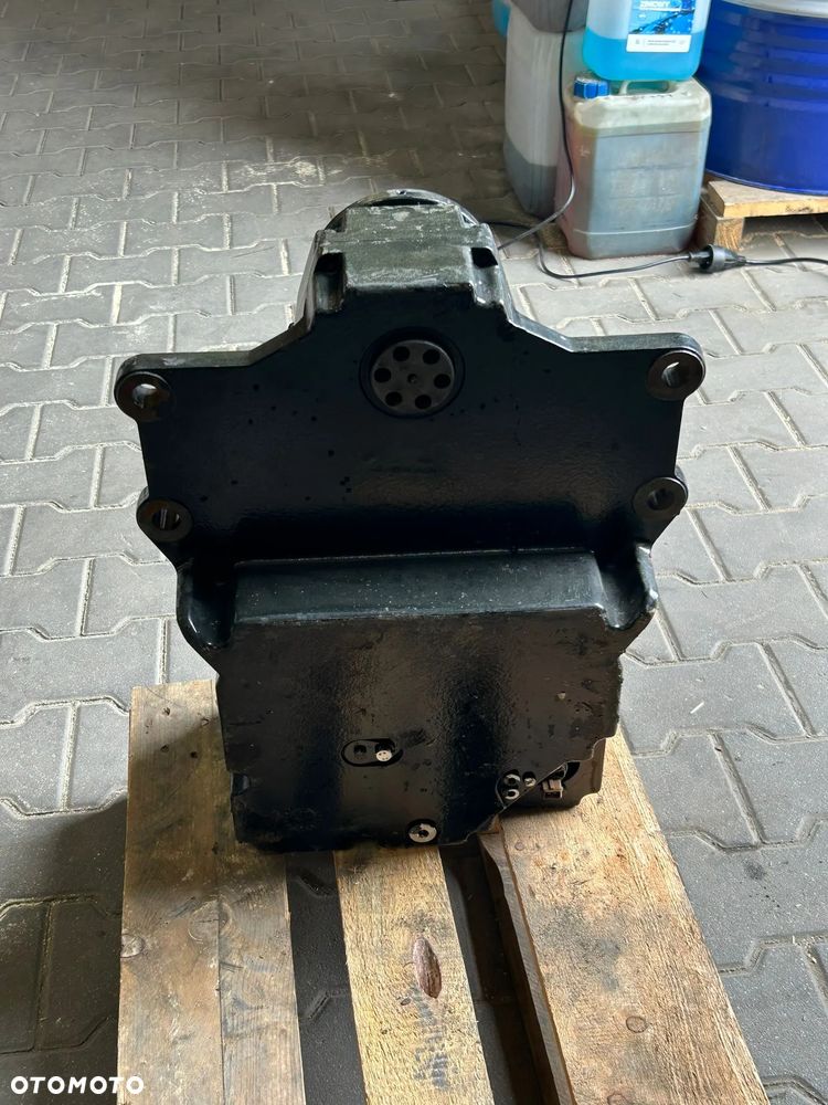 Zuidberg 38027003 przedni wał odbioru mocy WOM JCB FASTRAC 8000 - 9