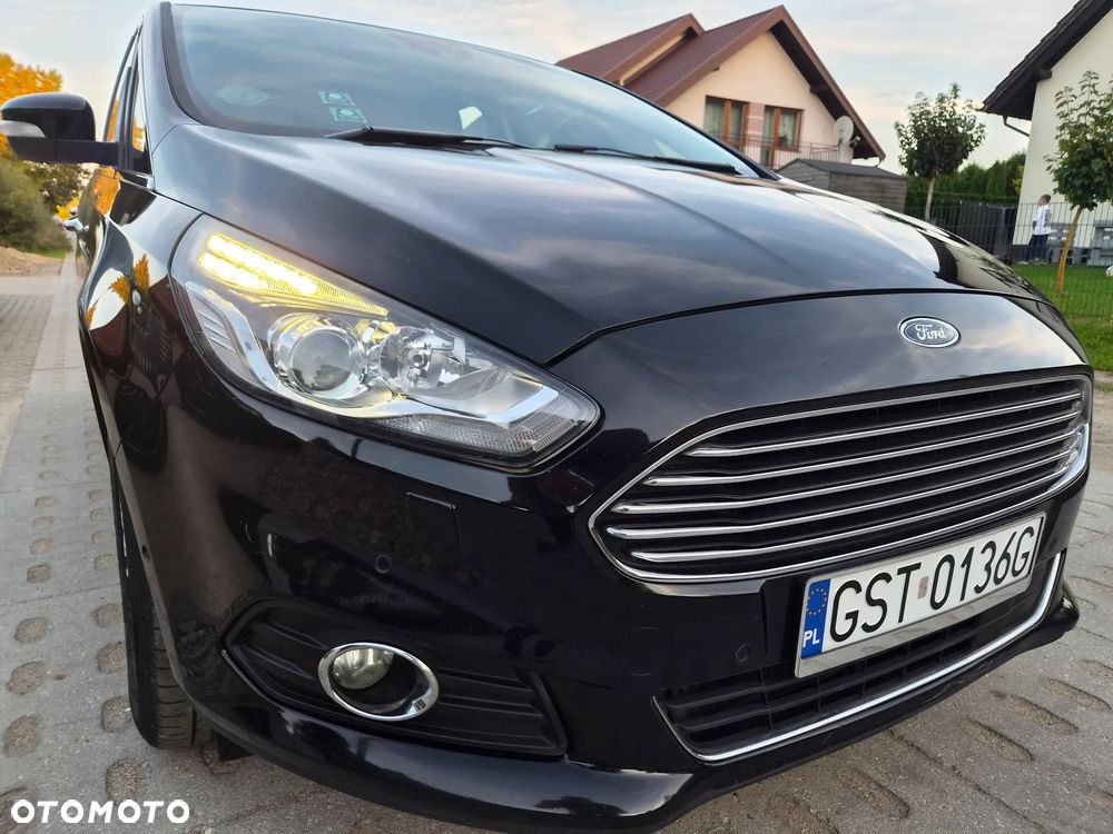 Ford S-Max 2.0 EcoBlue Titanium - 4
