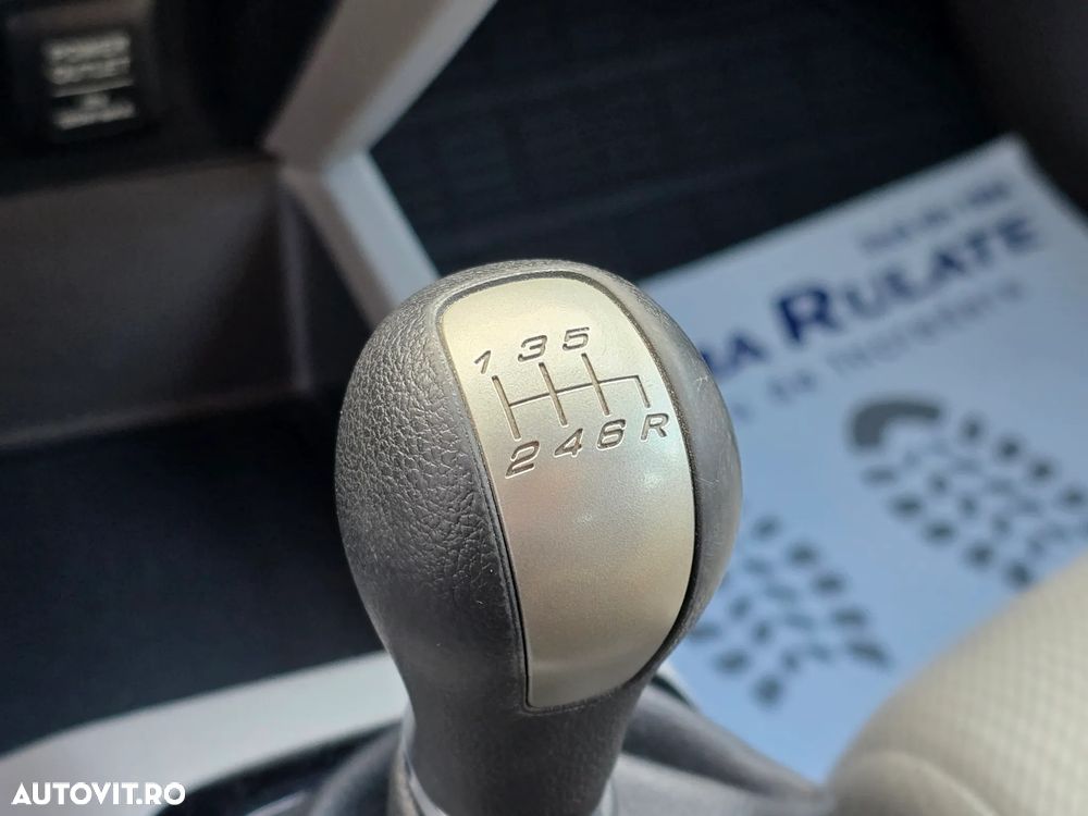 Honda Civic 1.8 i-VTEC MT Elegance Winter Pack - 26