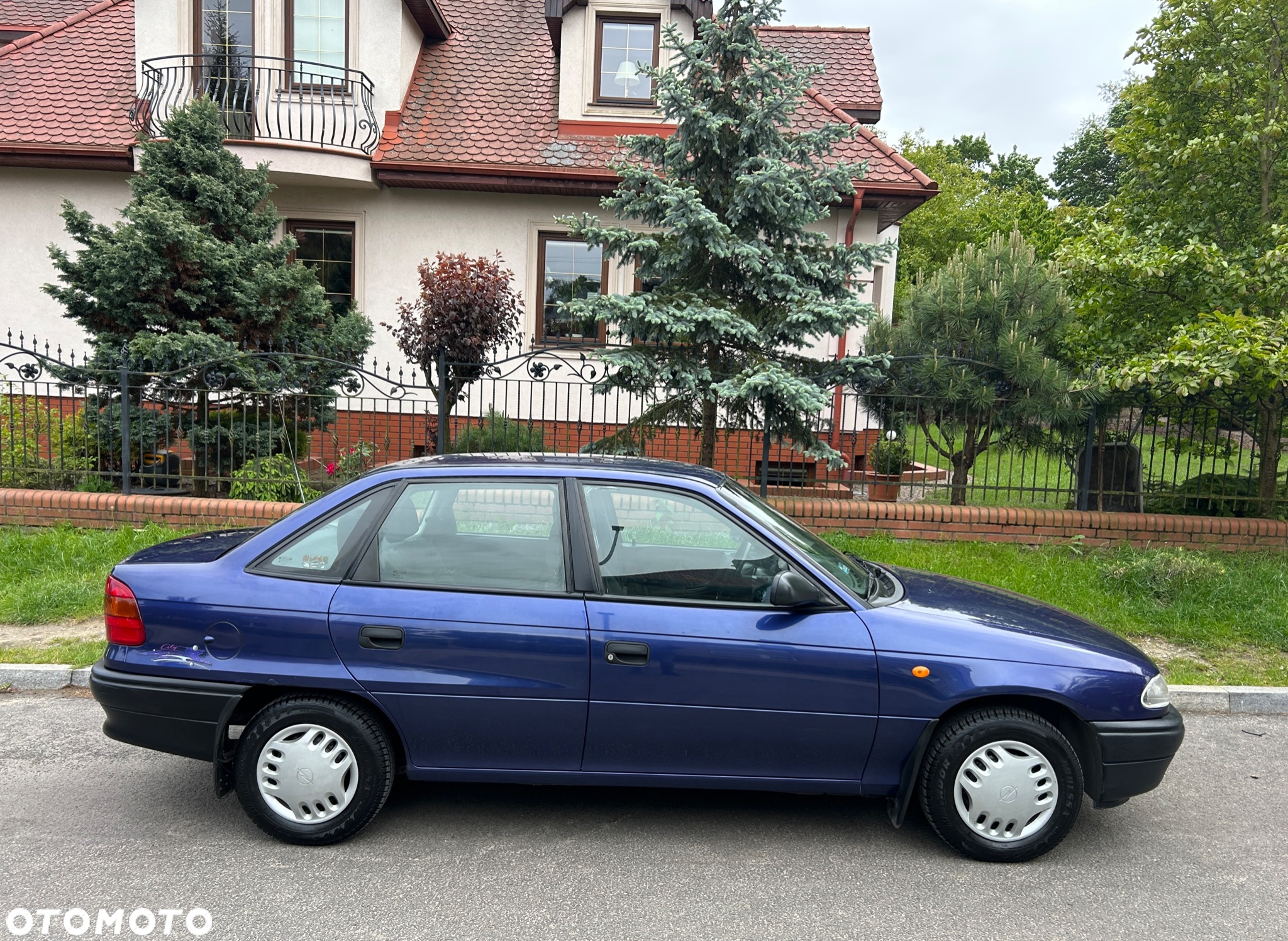 Opel Astra - 11