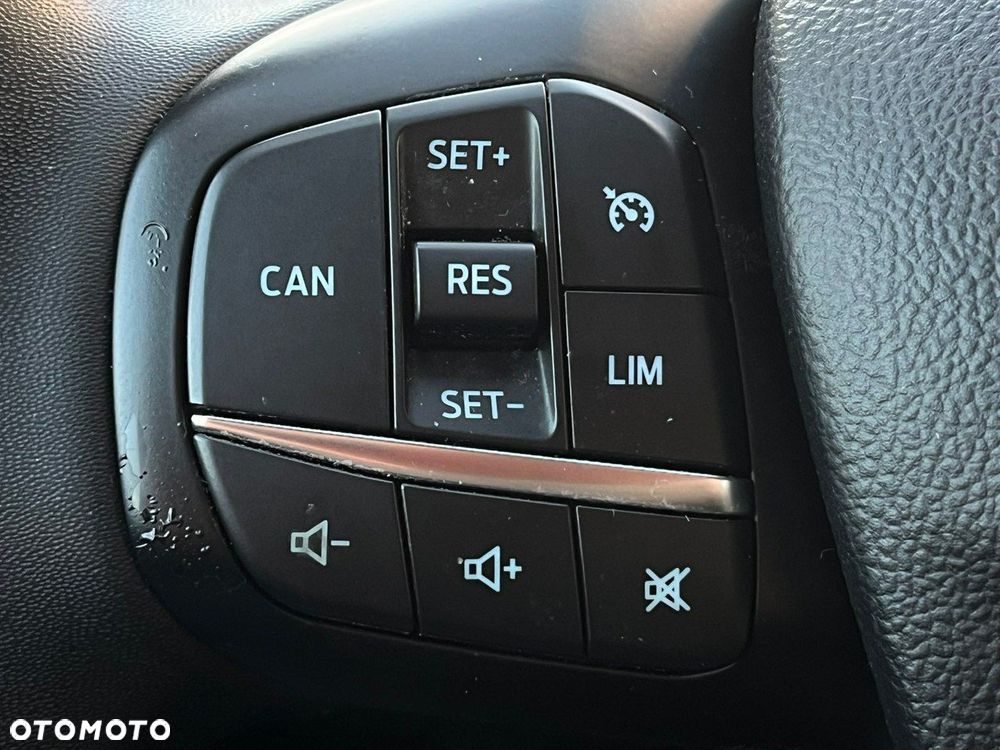 Ford Focus 1.5 EcoBlue Start-Stopp-System TITANIUM DESIGN - 21