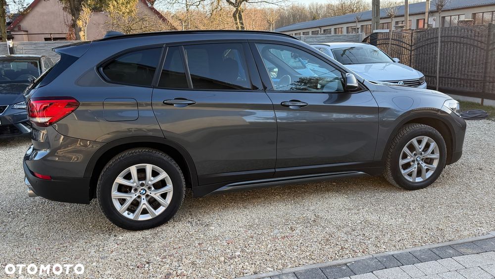BMW X1 sDrive18d Sport Line - 10