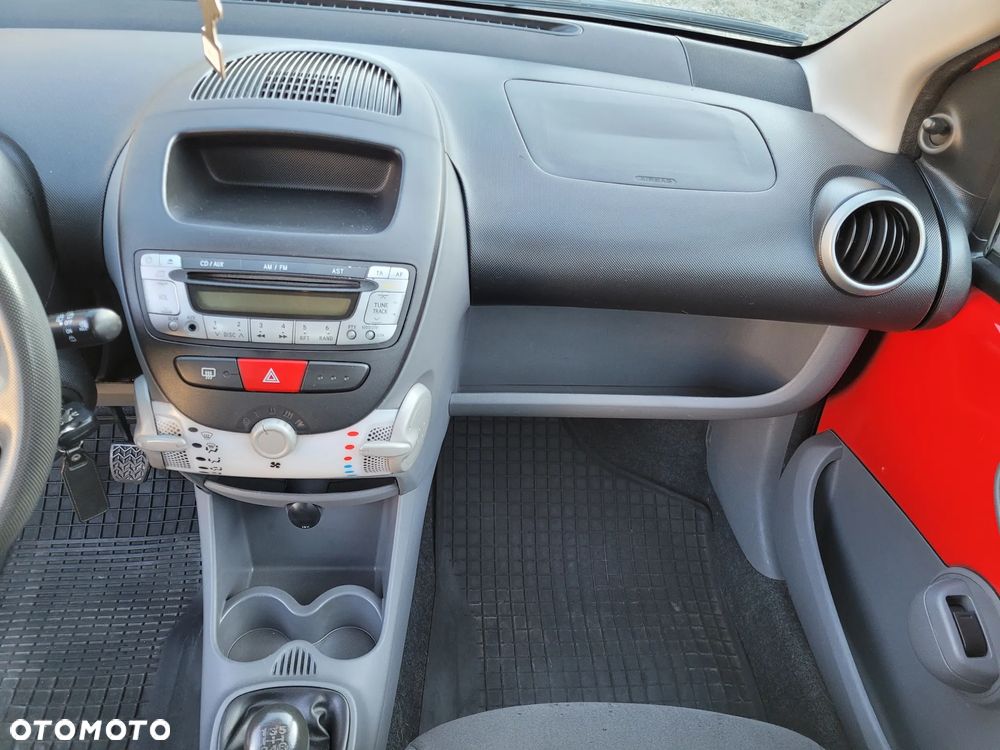 Peugeot 107 1.0 Happy - 7