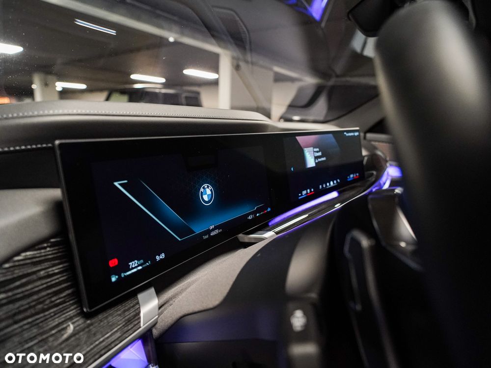 BMW Seria 7 - 18