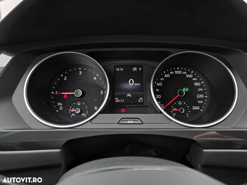 Volkswagen Tiguan - 11