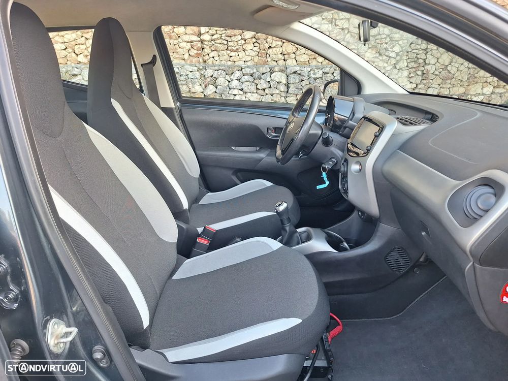 Toyota Aygo 1.0 X-Play+AC+X-Touch - 6