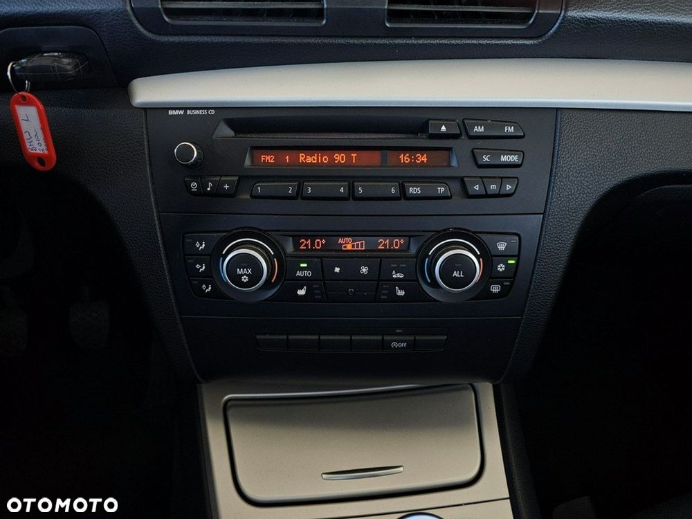 BMW Seria 1 120i - 16