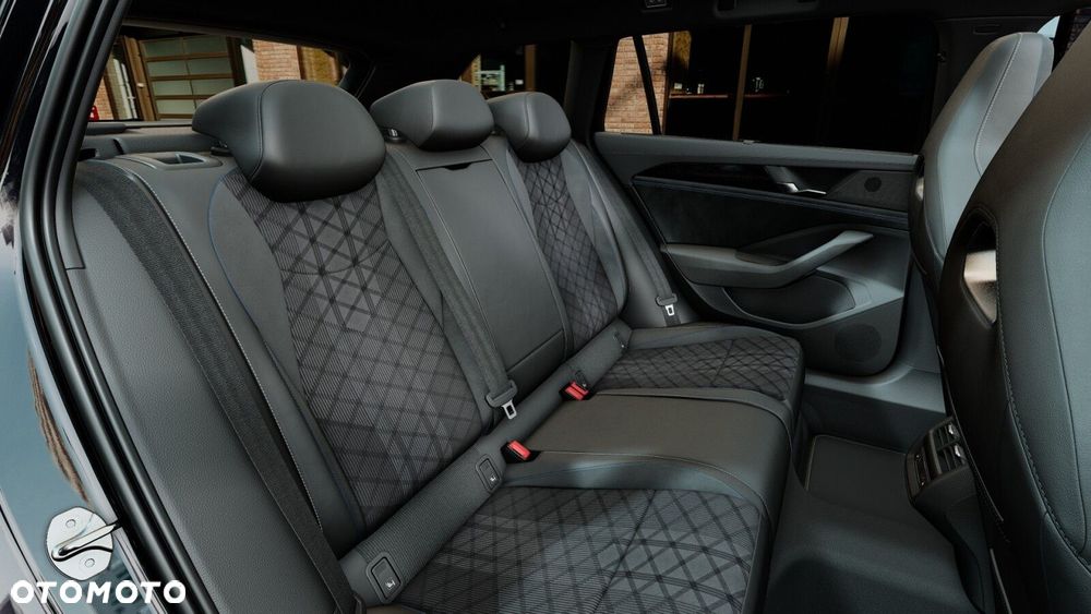 Volkswagen Passat Variant 2.0 TSI R-Line Plus DSG - 17