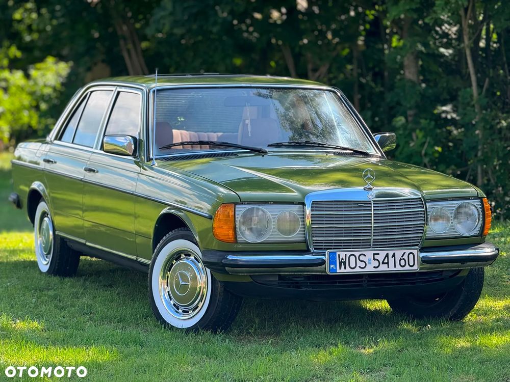 Mercedes-Benz W123 - 1