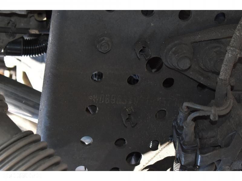 Mercedes-Benz Actros - 9