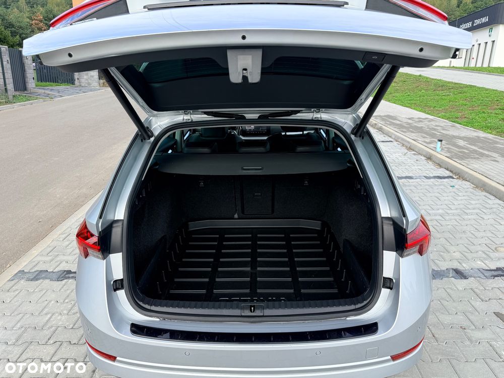 Skoda Octavia 2.0 TDI SCR Style DSG - 35