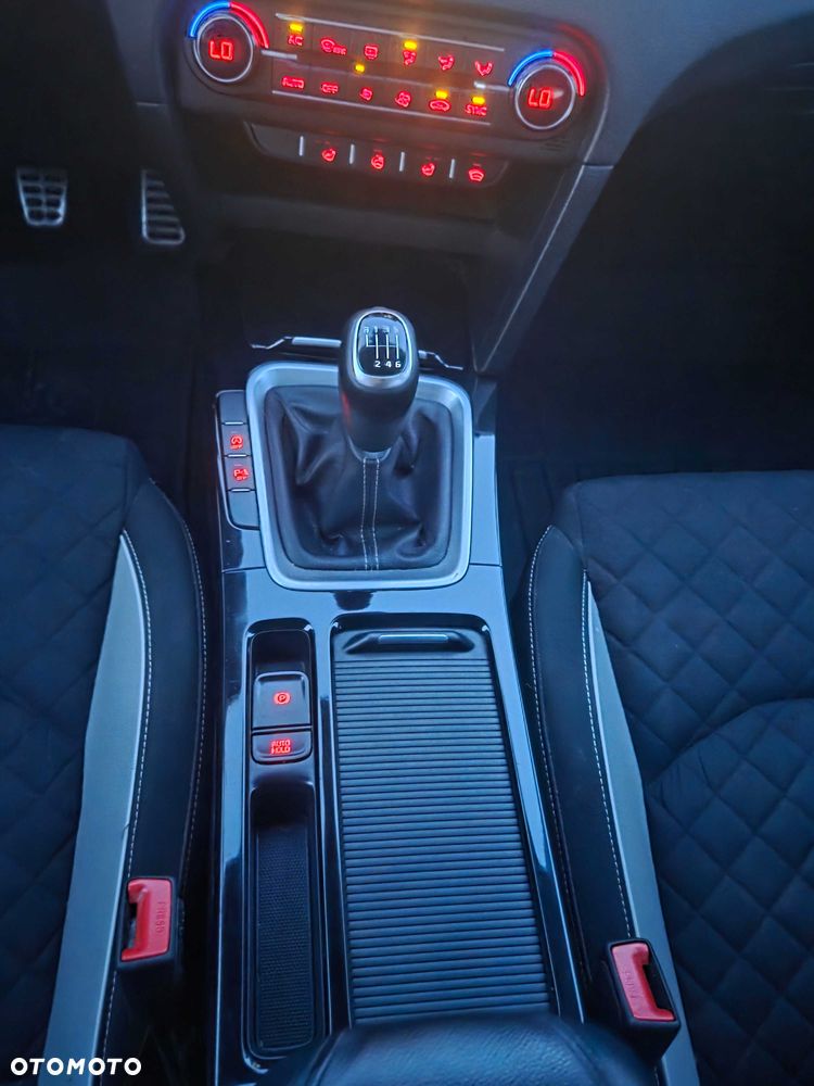 Kia ProCeed - 6