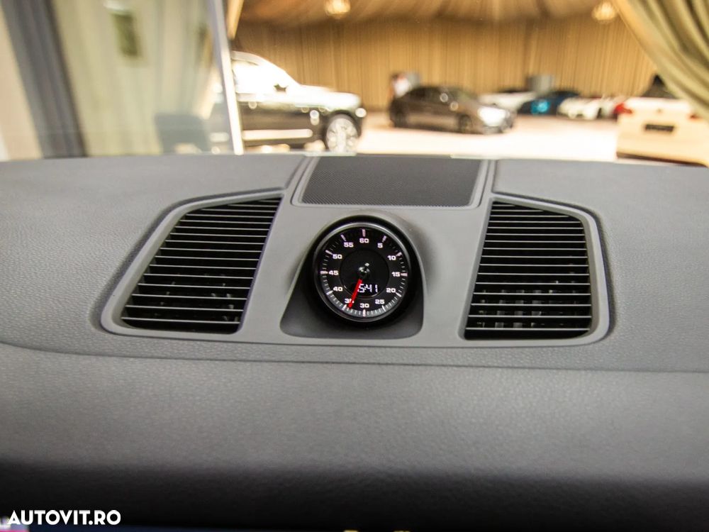 Porsche Cayenne Tiptronic S Platinum Edition - 8