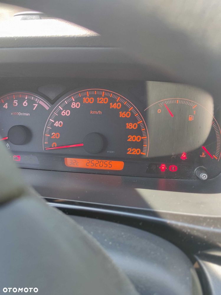 Honda FR-V - 6