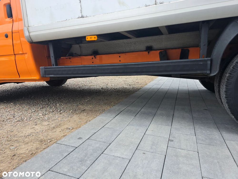 Ford Transit - 24