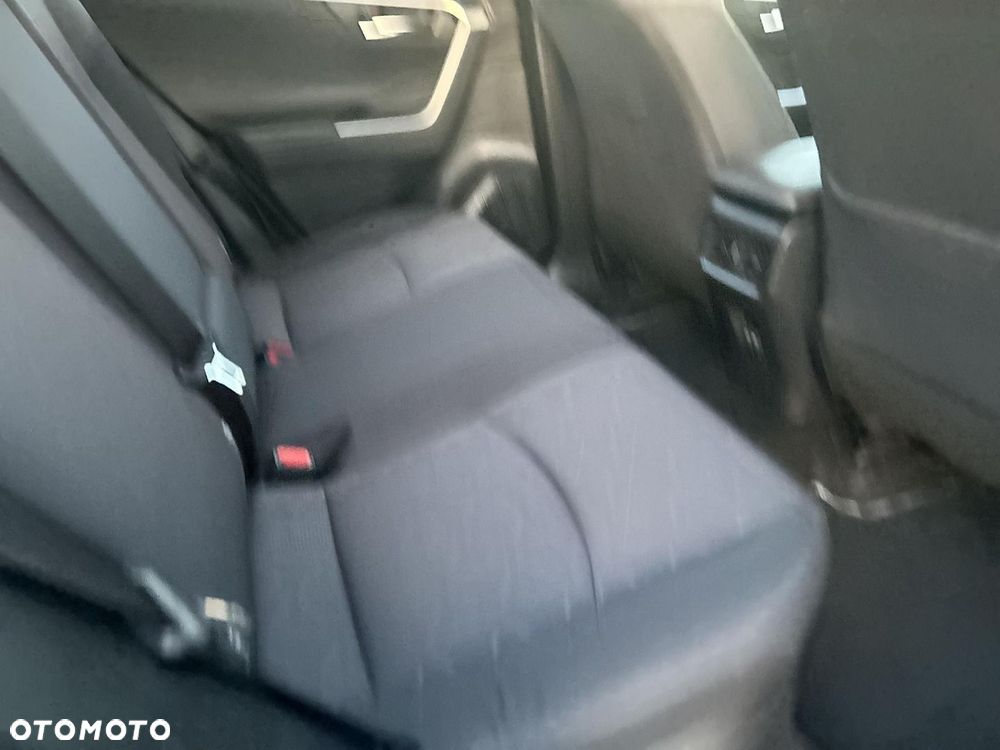 Toyota RAV4 - 11