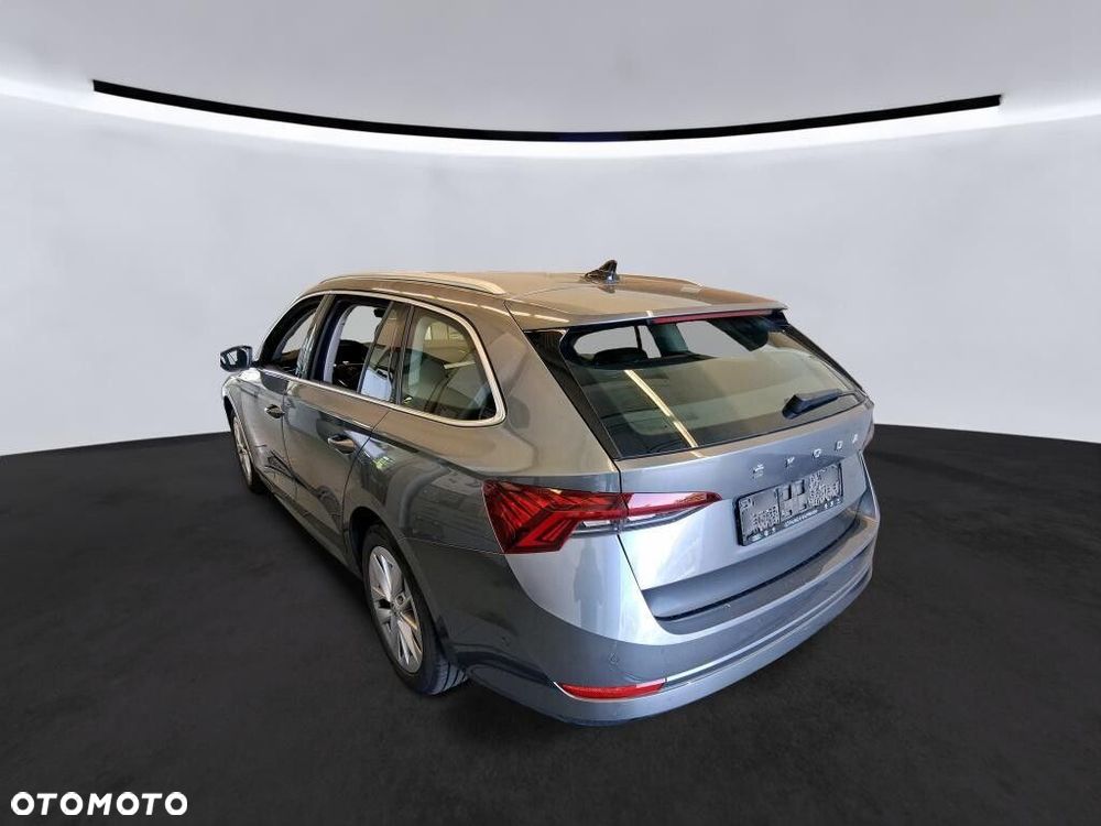 Skoda Octavia - 4