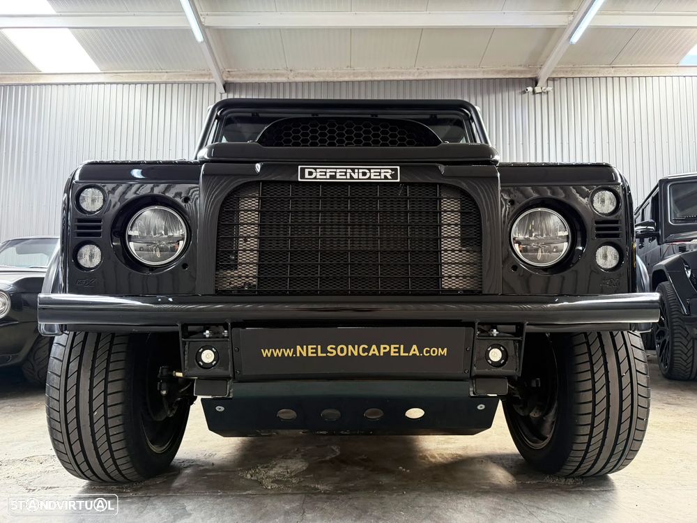 Land Rover Defender - 14