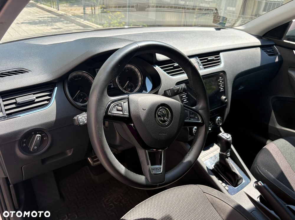 Skoda Octavia Scout 2.0 TDI 4x4 DSG - 5
