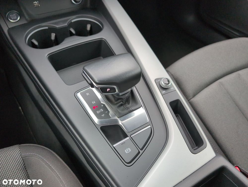 Audi A4 Limousine 35 TFSI mHEV S tronic - 30