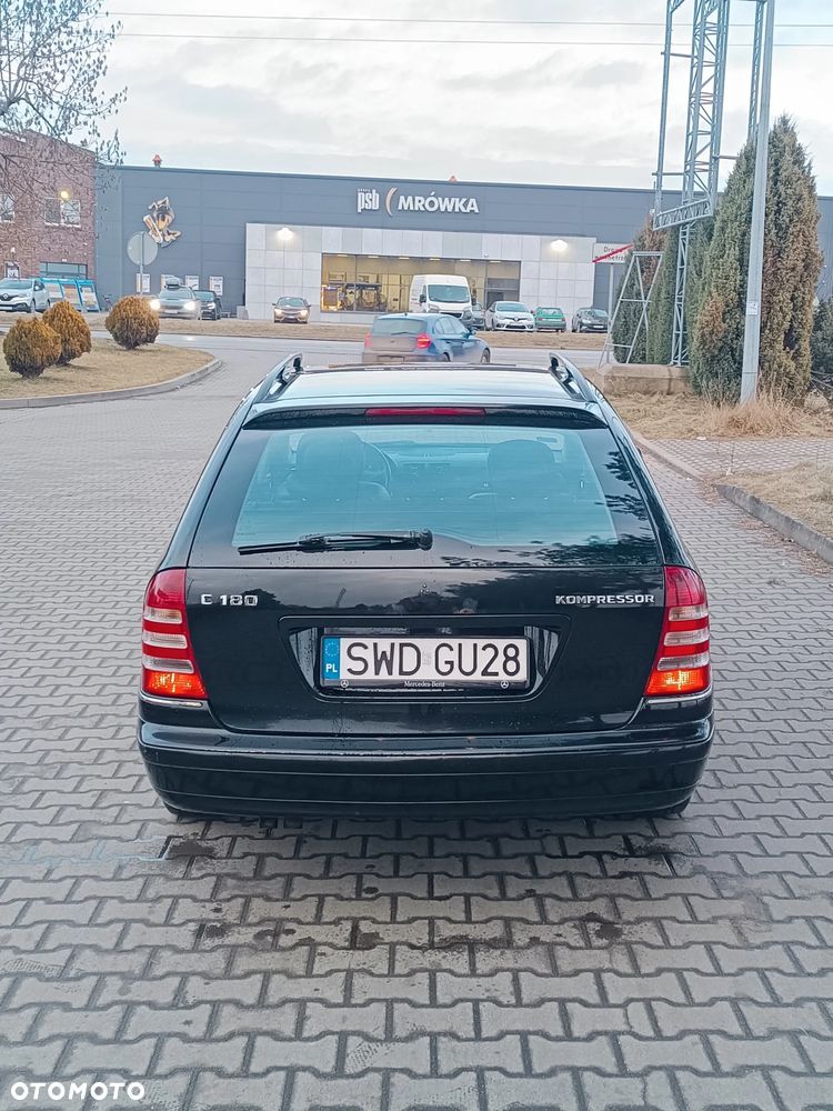 Mercedes-Benz Klasa C 180 T Kompressor Avantgarde - 4