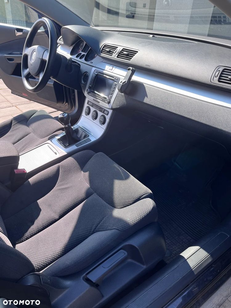 Volkswagen Passat 1.8 TSI Individual - 11