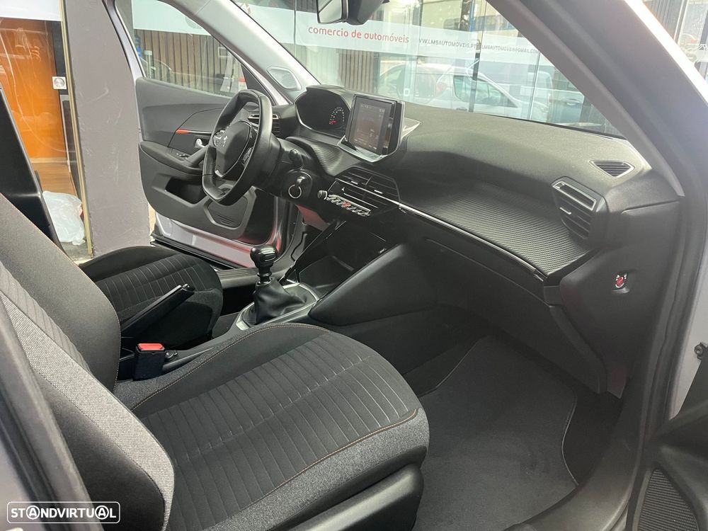 Peugeot 2008 1.2 PureTech Allure - 9