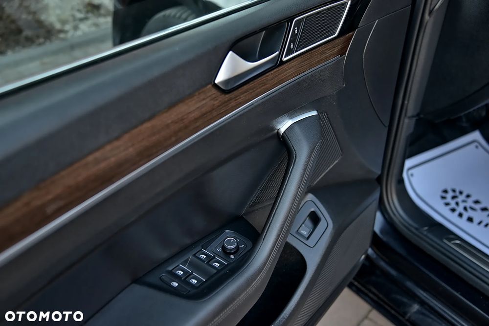 Volkswagen Passat 2.0 TDI SCR (BlueMotion Tech) 4Mot DSG Highline - 30