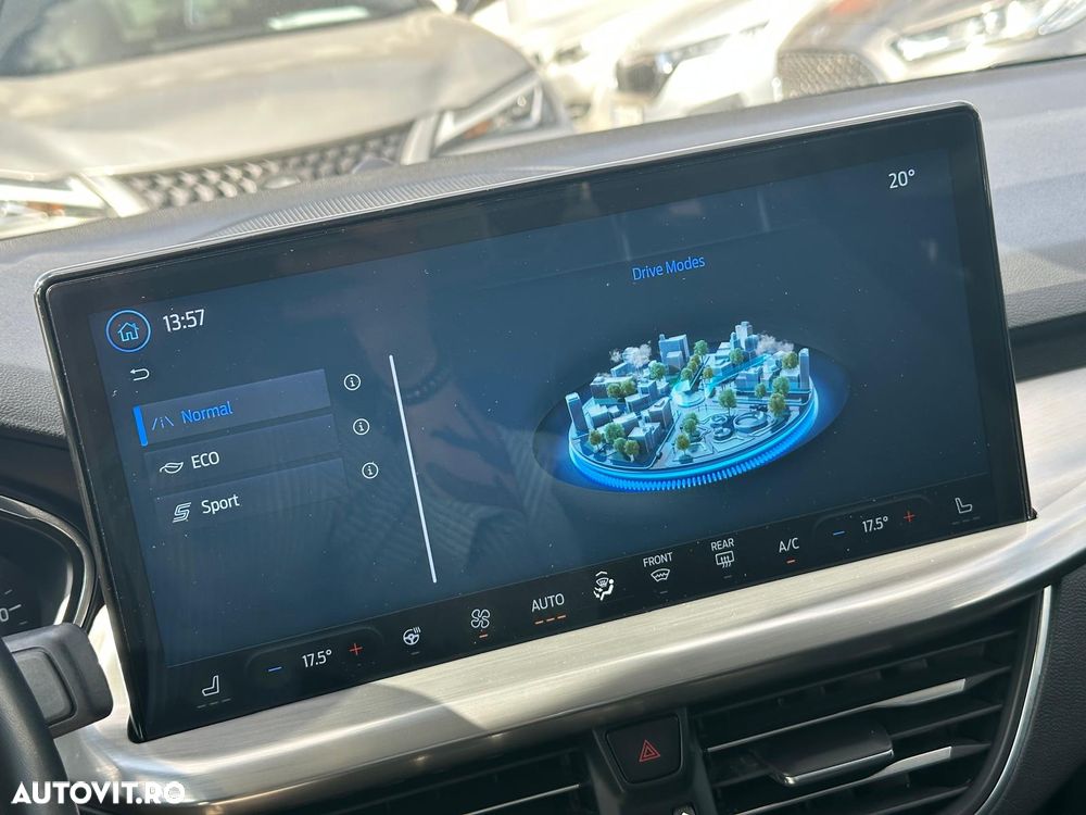 Ford Focus 1.0 EcoBoost MHEV Titanium X - 24